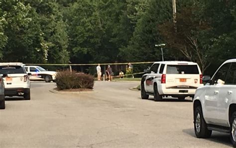 1 dead in shooting in Cary neighborhood, police say | CBS 17