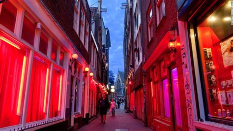 Amsterdam will ban Red Light District tours starting in 2020