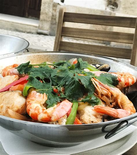 Portuguese Fish And Seafood Cataplana Recipe | L'Essenziale