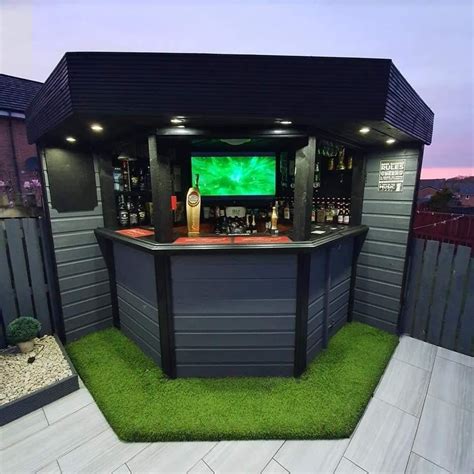 Pin by Stretch on Pub Shed | Outdoor patio bar, Bar outdoor design, Diy outdoor bar