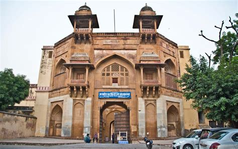 Akbar's Palace and Museum Ajmer: Entry fee, Best time to Visit, Photos & Reviews