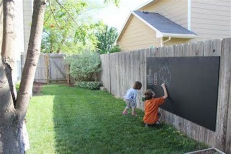 15 Cool Outdoor Chalkboard Walls For Kids | Kidsomania