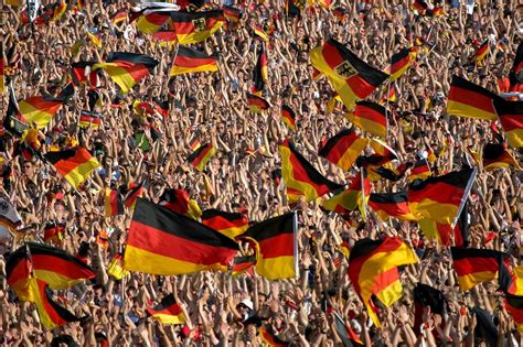 Bandera de Alemania 🇩🇪 · ¿Cuál es su Origen y Significado?