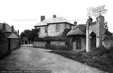 Caerleon, Priory Gateway 1931 - Francis Frith