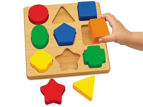 Simple Shapes Puzzle Board | Shape puzzles, Toddler activities, Lakeshore learning