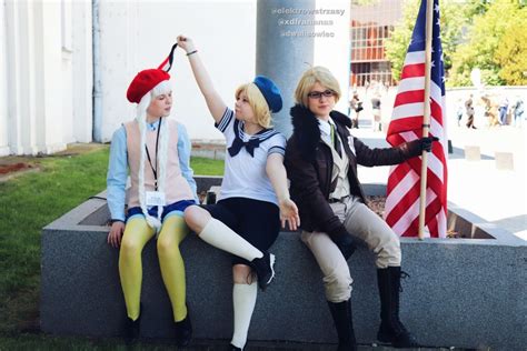 Hetalia Cosplay ~ Sealand by Rurza (Ig: @xdfrananas), Kugelmugel by Spajder (@elektrowstrzasy ...