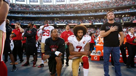 Colin Kaepernick’s Jersey Is Now the Top-Selling Jersey at the NFL Store | Vogue