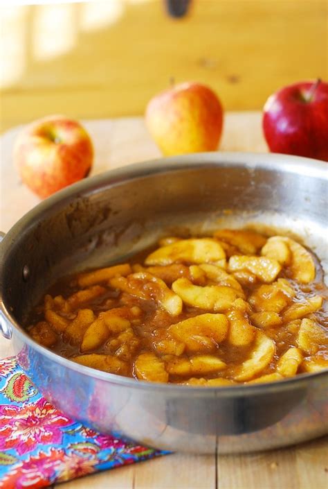 Sweet cooked apples recipe - Julia's Album