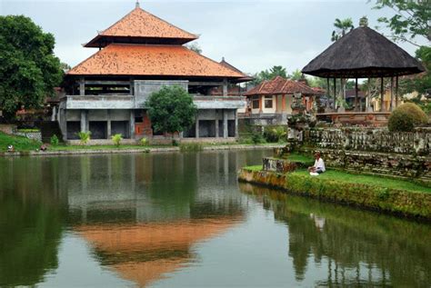 Photo Tour: Bali's breath-taking Hindu temples