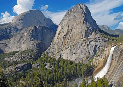 The Best Sections You Can Hike on the Famous Pacific Crest Trail