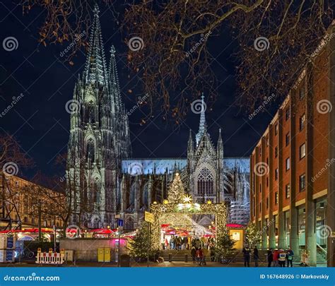 Christmas Market in Front of Cologne Cathedral, Germany Editorial Photo ...