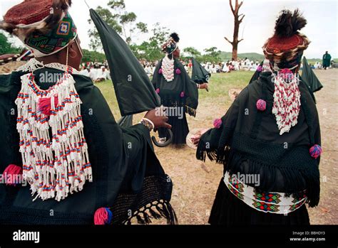 Gingindlovu KwaZulu Natal South Africa 12 2003 shembe women festival ...