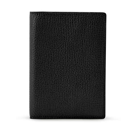 Passport Cover in Ludlow in black | Smythson