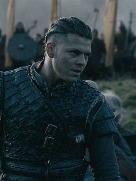 Pin by mia saunders on Ivar the boneless | Vikings, Ivar the boneless ...