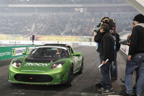 Tesla delivers 100th German car during Race of Champions | Tesla