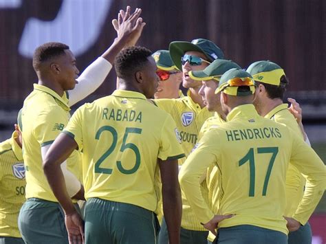 South Africa vs Australia: South Africa Bowlers Hold Nerve To Level Australia T20I Series ...