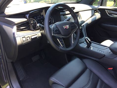 Cadillac XT5 Platinum is a compact luxury crossover with lots of space - WTOP News