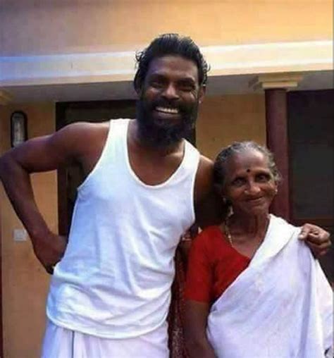 Vinayakan Wiki, Age, Wife, Children, Family, Biography - WikiBio