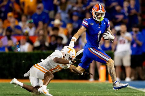 Florida WR Ricky Pearsall added to Biletnikoff Award Watch List - Yahoo Sports