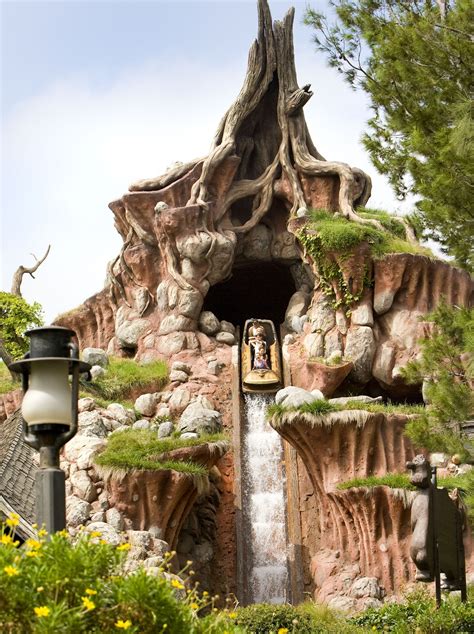 Disneyland’s Splash Mountain marks 30 wet years on Wednesday July 17 ...