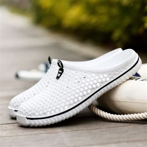 Men sandals 2018 fashion summer shoes breathable slip casual men flats sandals EVA slippers blue ...