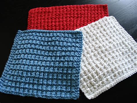 Ravelry: Dish Cloth (Knit) wild animals Lions pattern by Lion Brand Yarn