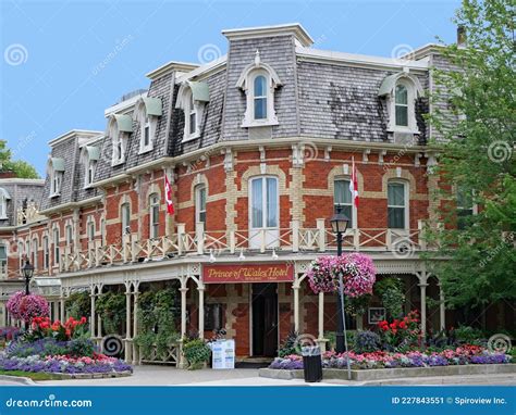 Old Victorian Hotel in Niagara-on-the-Lake, Ontario Editorial Photo ...