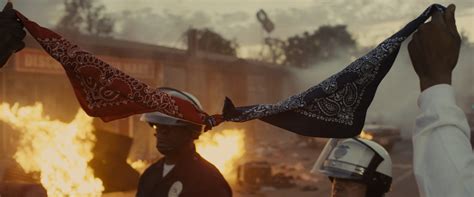 analysis - What's the meaning of the two scarves during the riot in Straight Outta Compton ...