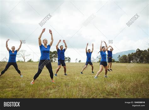 Fit People Performing Image & Photo (Free Trial) | Bigstock