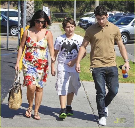 Nick Jonas: Family Fun Day (09.02.2011) !!! - The Jonas Brothers Photo (25055286) - Fanpop