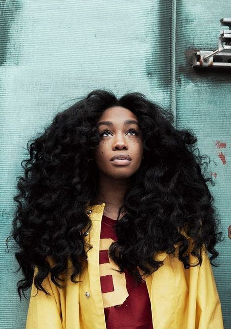 SZA freckles and long hair dont care | Natural hair styles, Long hair styles, Long natural hair