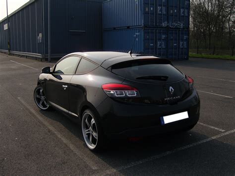 File:Renault-megane-coupe-rearview.jpg - Wikipedia