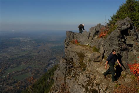 Mount Si and Snoqualmie Valley trails make national roster | The Seattle Times