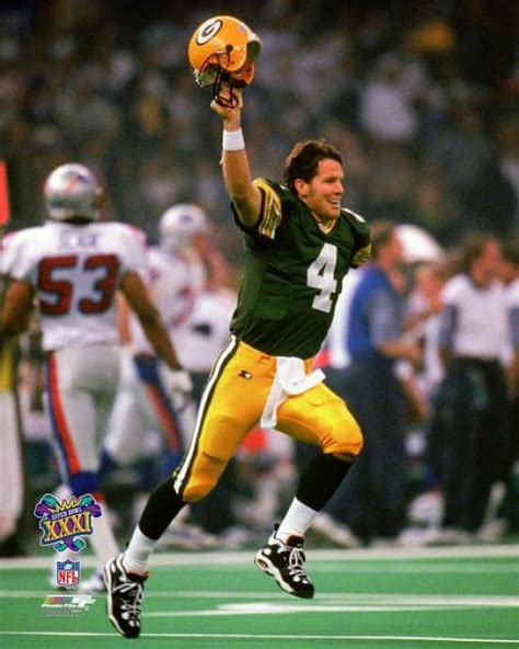 Brett Favre Super Bowl XXXI Action Photo Print - Walmart.com