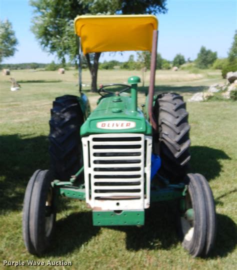 Oliver 550 tractor in Leon, KS | Item FI9943 sold | Purple Wave