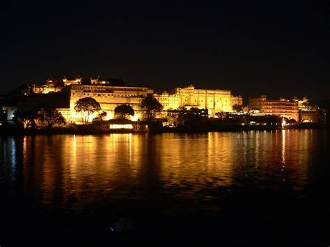 Breathtaking Floating Lake Palace of Udaipur - Charismatic Planet