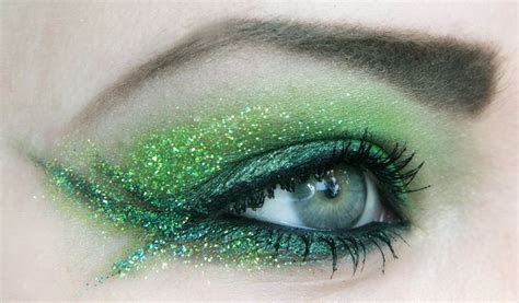 Green Glitter Eyeshadow. | Green Eyed Lady | Pinterest