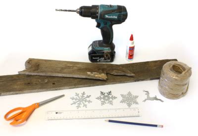 Create Rustic Wooden Christmas Tree Ornaments | DIY
