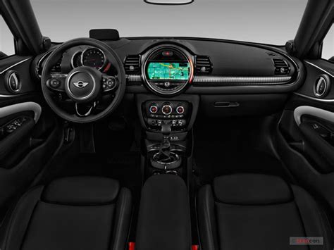 2017 MINI Cooper Clubman Interior | U.S. News & World Report