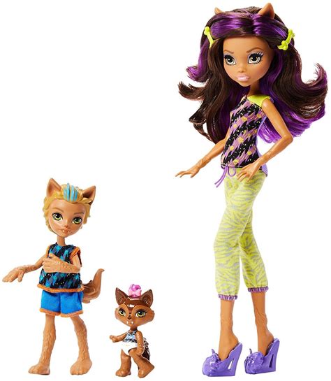 Amazon.com: Monster High Monster Family Lagoona Blue and Kelpie Blue ...