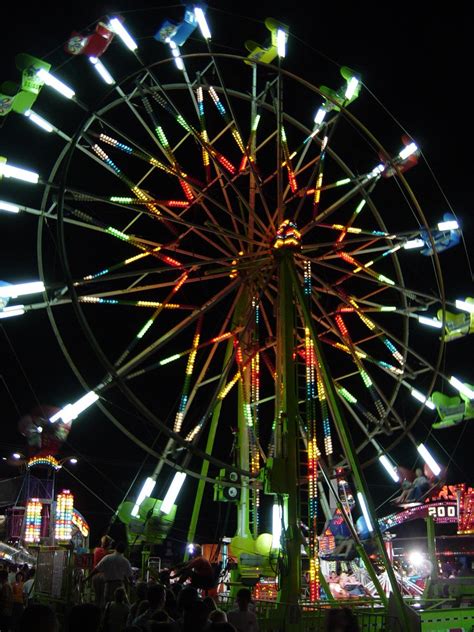 Free Ferris Wheel at night Stock Photo - FreeImages.com