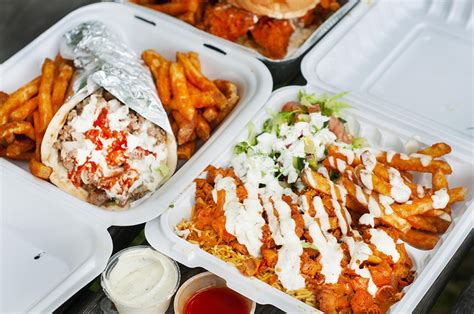 Troy’s NYC Halal Eats mastered the gyro platter | Restaurant reviews | Detroit | Detroit Metro Times