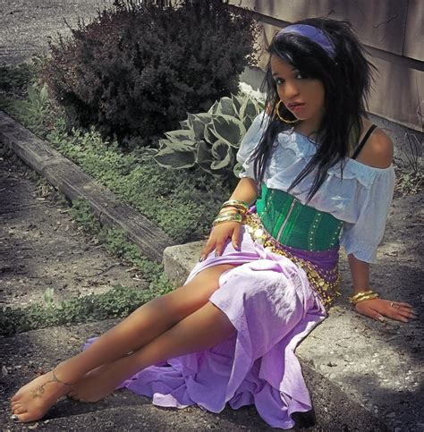 Esmeralda Cosplay (3) by Yrrebsa on DeviantArt