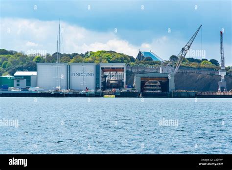 Pendennis shipyard falmouth cornwall uk hi-res stock photography and images - Alamy