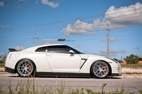 Stylish Transformation of White Nissan GT-R with Custom Parts | Nissan ...