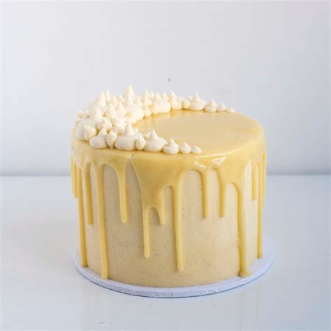 The Drizzle Cake – Amys Secret Kitchen