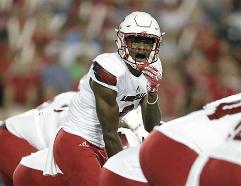 Louisville QB Lamar Jackson: 'No teams have asked me to work out as a wide receiver'