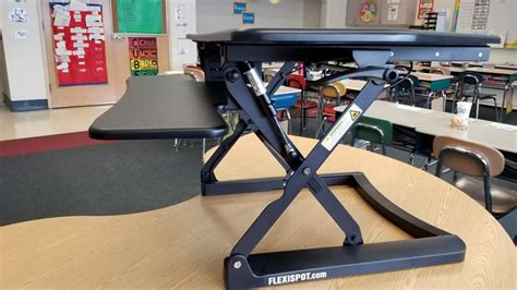 Flexispot M4B 41” Standing Desk Riser Review - GameSpace.com