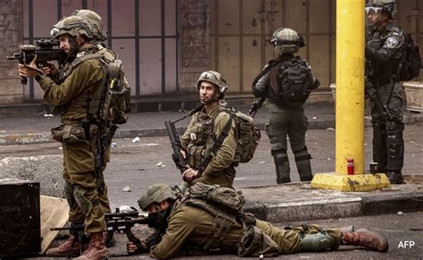 Israeli soldiers mistaken, shoot 3 of their own citizens in Gaza as 'threat' - Daily News