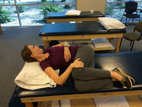 SOTW: Side Lying Thoracic Rotation - Arizona Orthopedic Physical Therapy